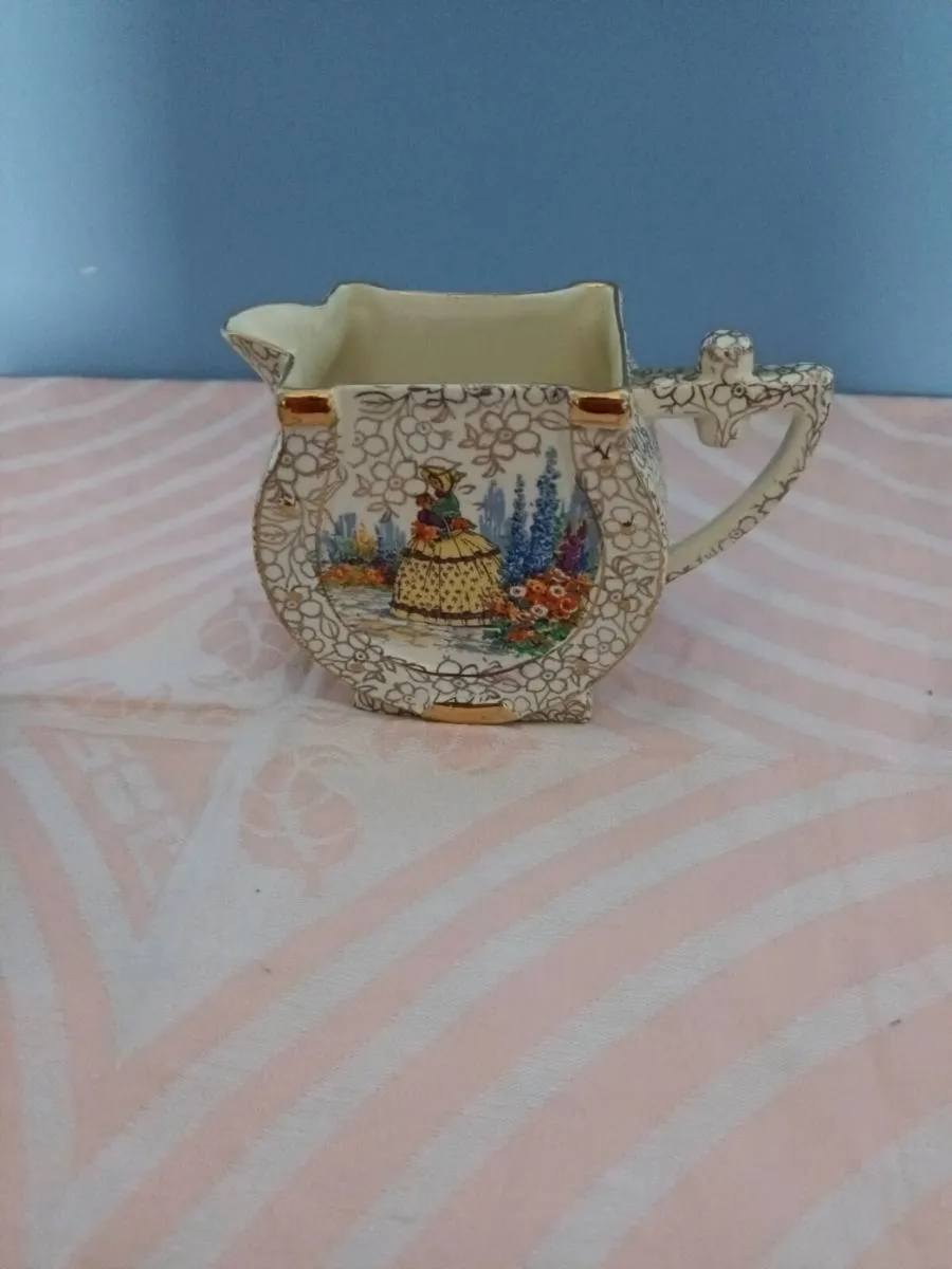 Royal  Crown  Crinoline Lady Jug & Sugar Bowl - Image 2