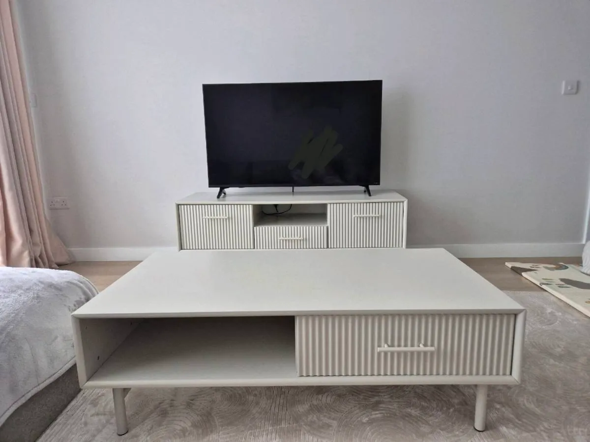 Coffee table - Image 2