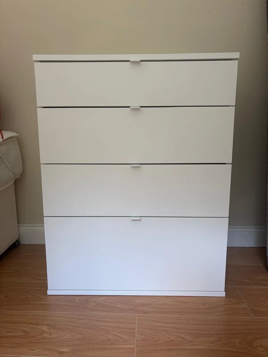 Chest of Drawers