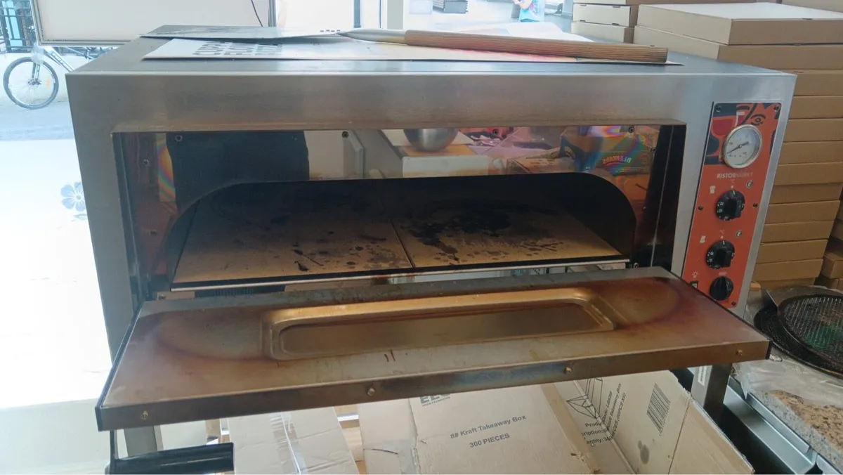 Commercial Electric Pizza Oven with Trolley - Image 4