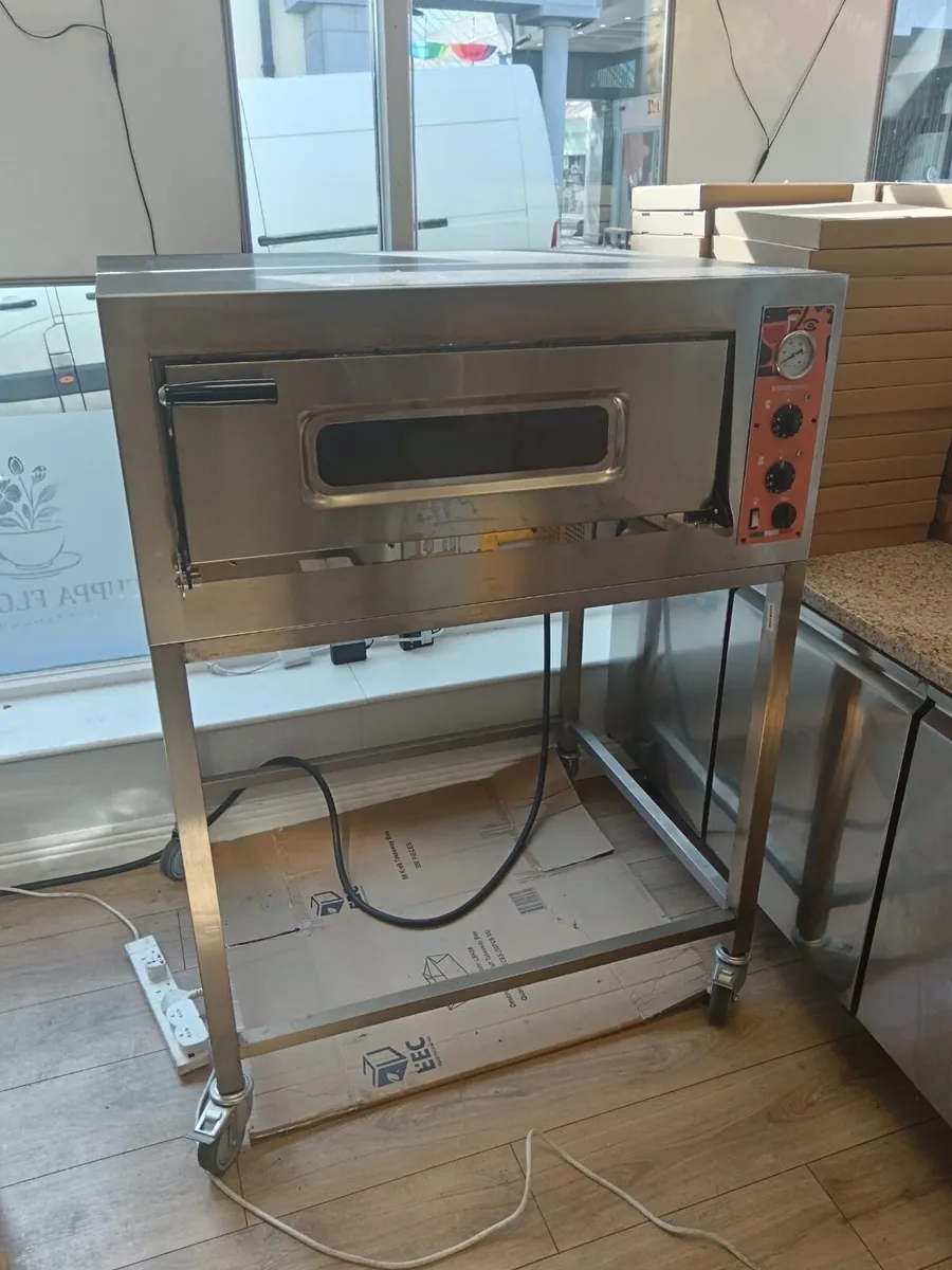 Commercial Electric Pizza Oven with Trolley - Image 1