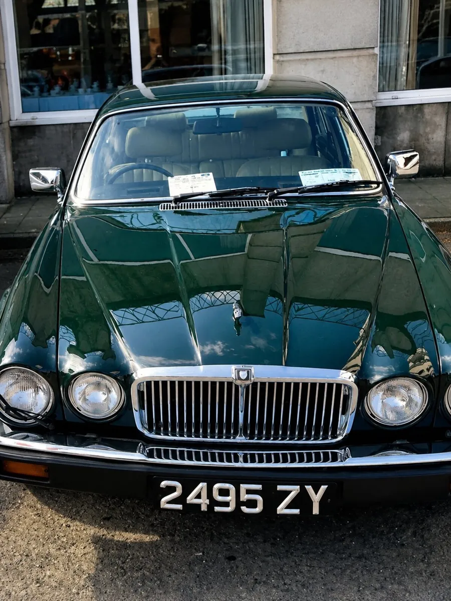 Original Irish registered Jaguar XJ6 - Image 1