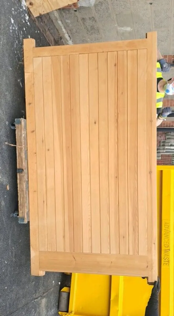Solid wood doors - Image 1
