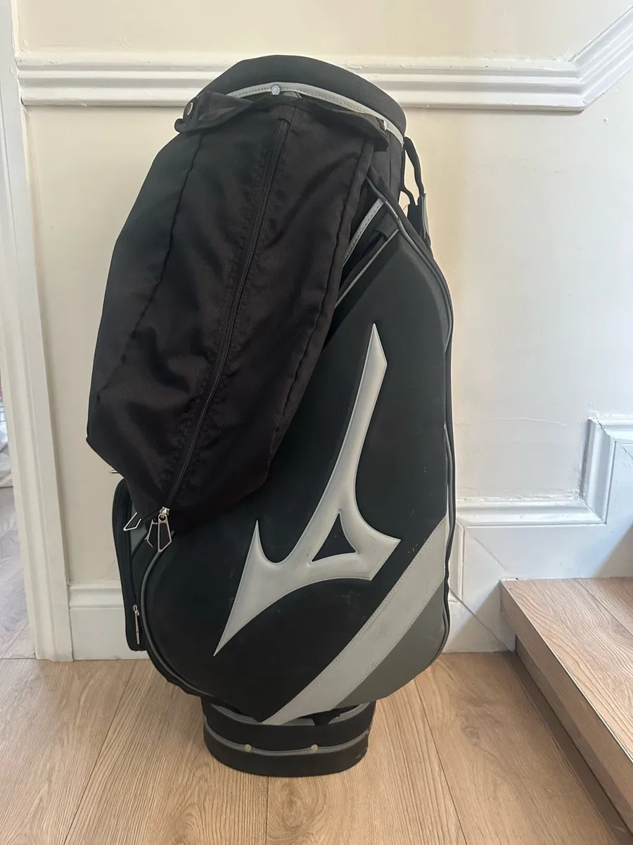 Mizuno golf bag - Image 1