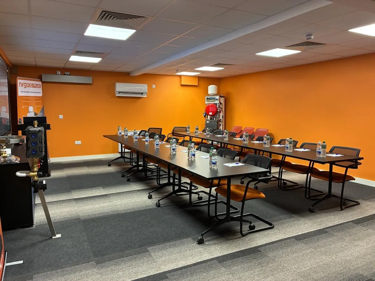 6 Flip Top Table on castors and 11  meeting chairs - Image 2
