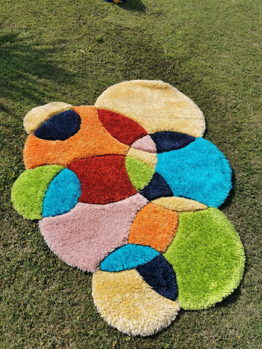 Rug - Image 1