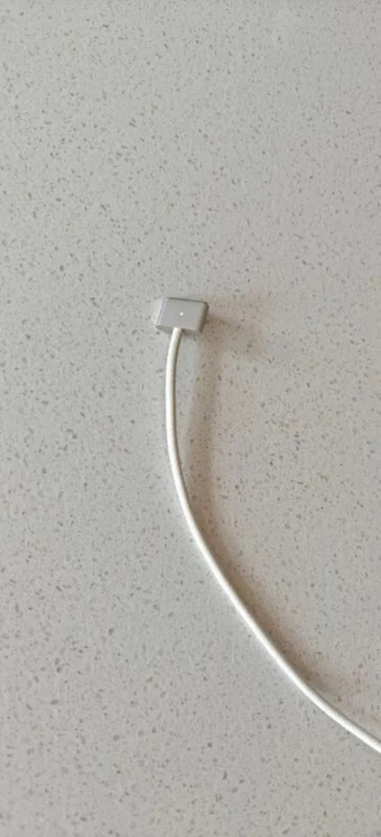 MacBook Air M3 24GB 512GB - Image 2