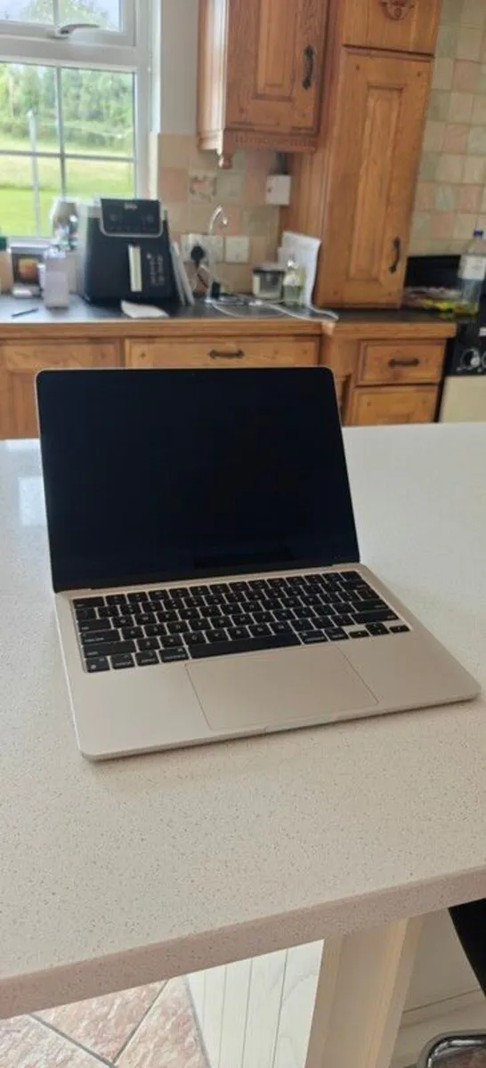 MacBook Air M3 24GB 512GB - Image 1