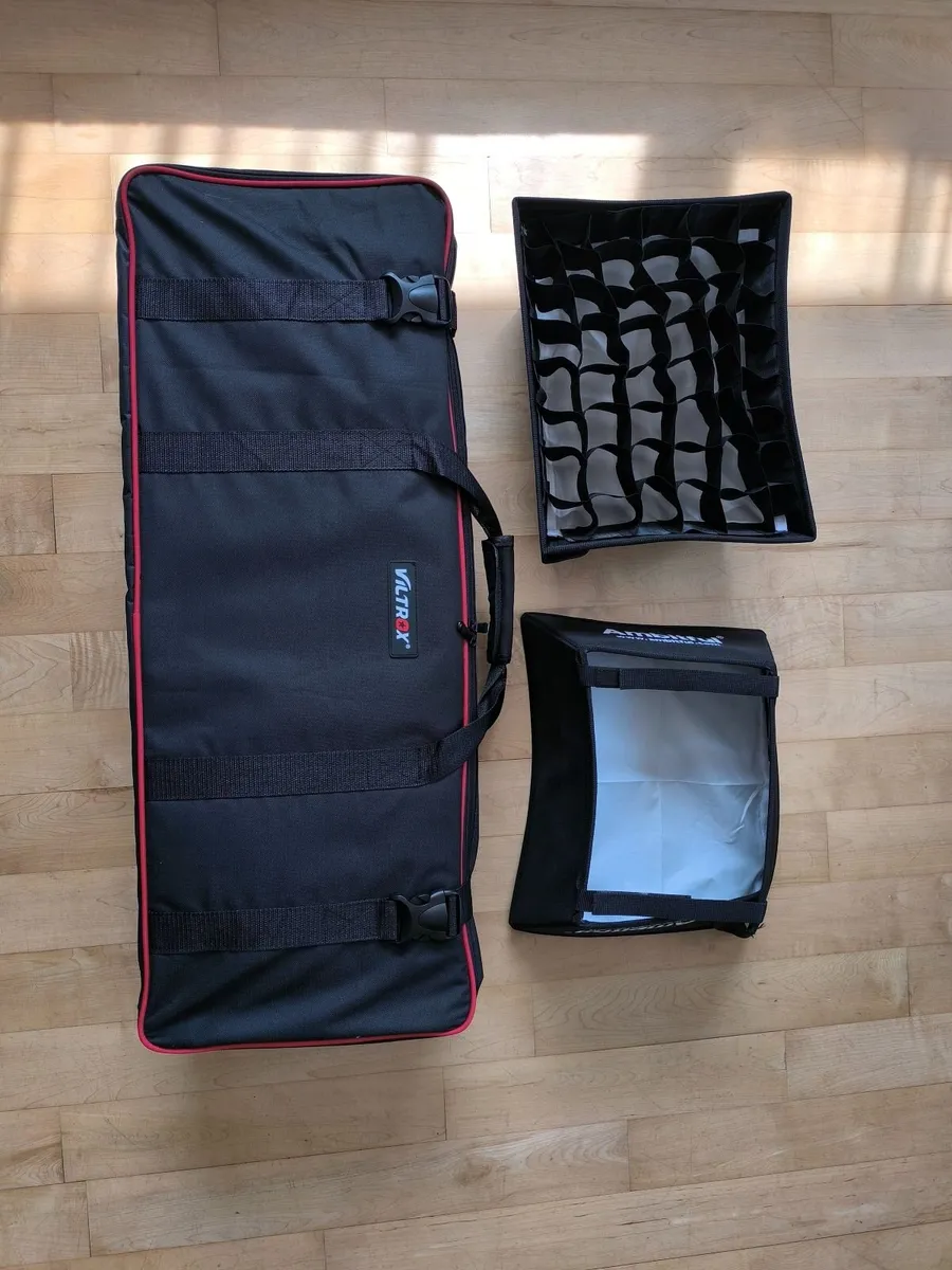 2x Viltrox VLT-200T 3 Light, Lighting kit - Image 2