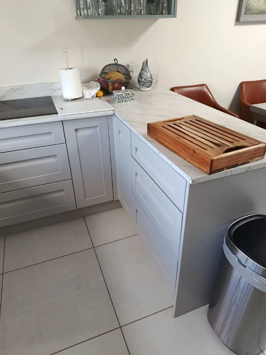 Fitted kitchen - Image 4