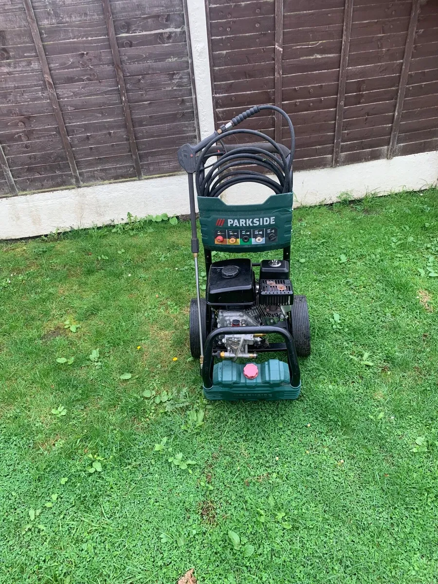 Power washer - Image 1