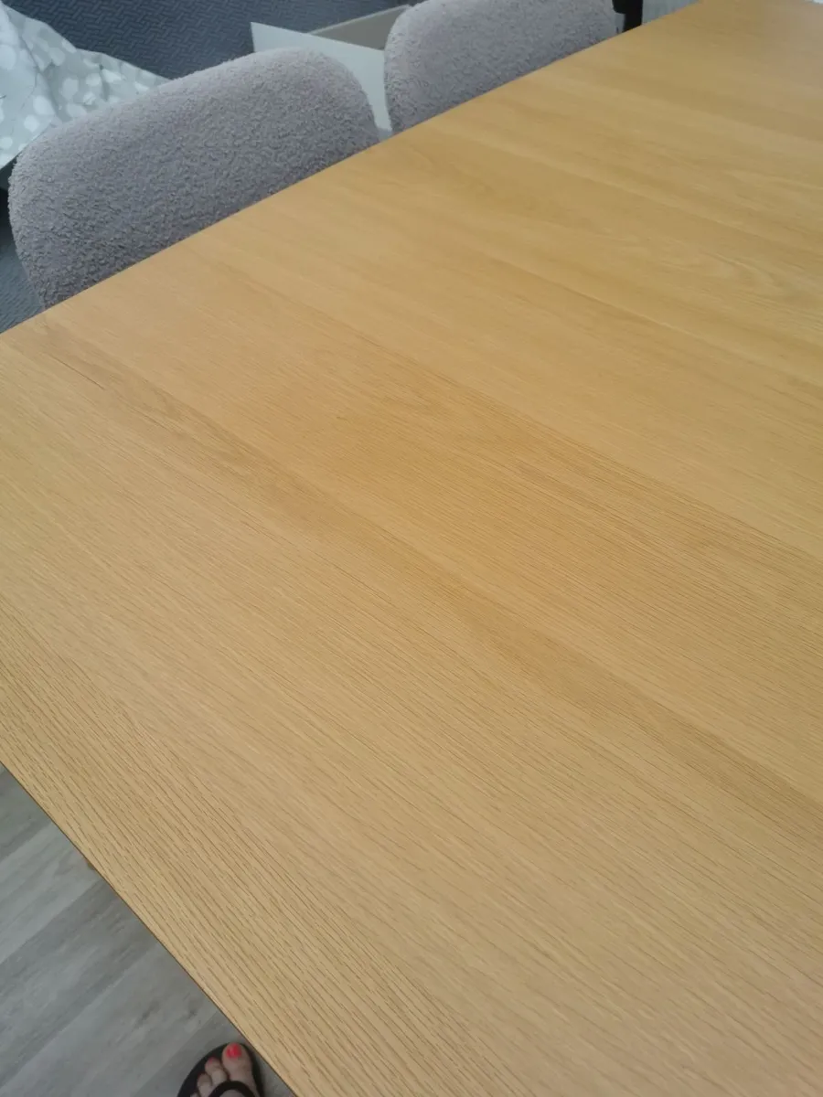 Kitchen table and 4 chairs - Image 4