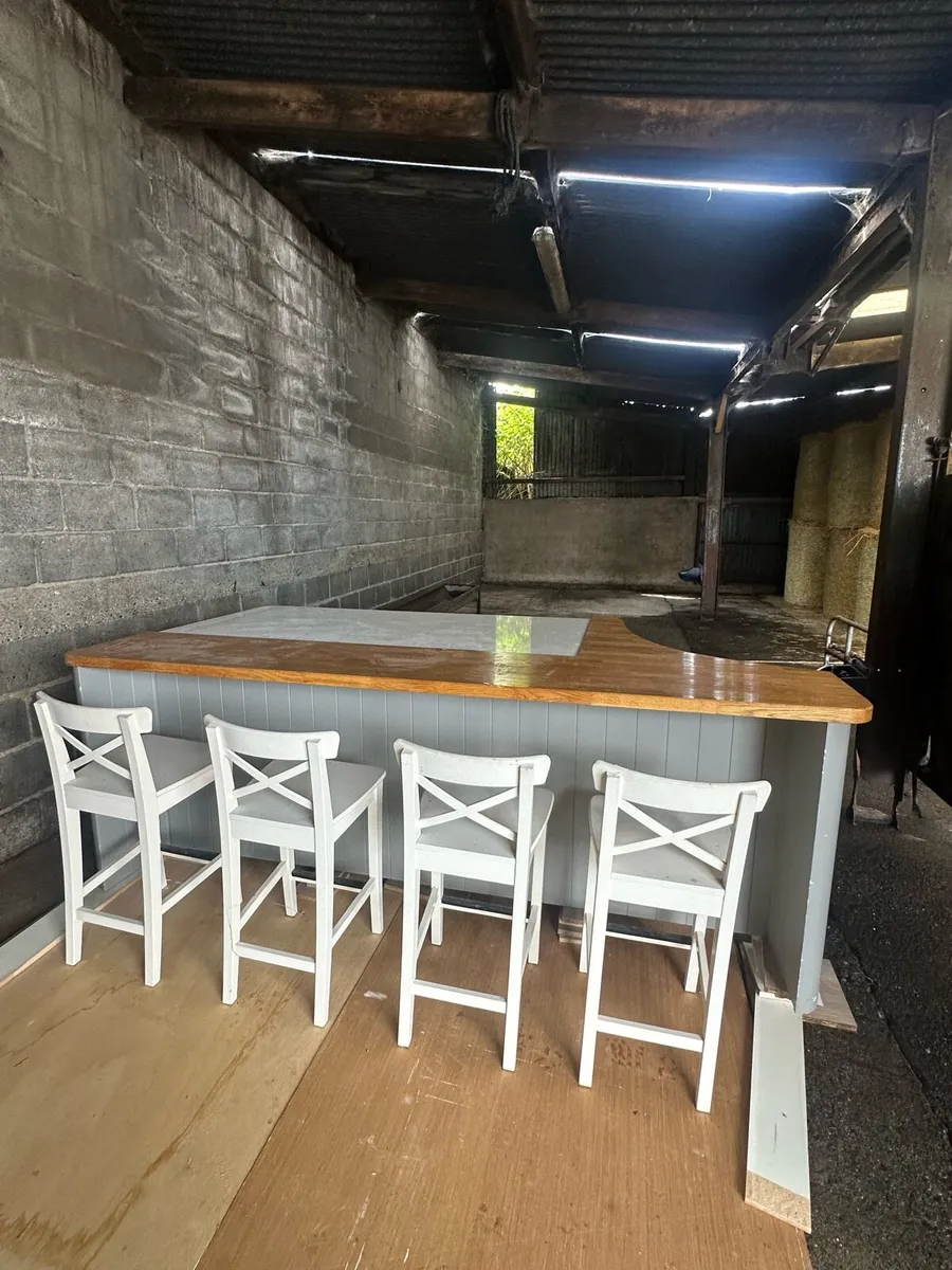Kitchen island - Image 2