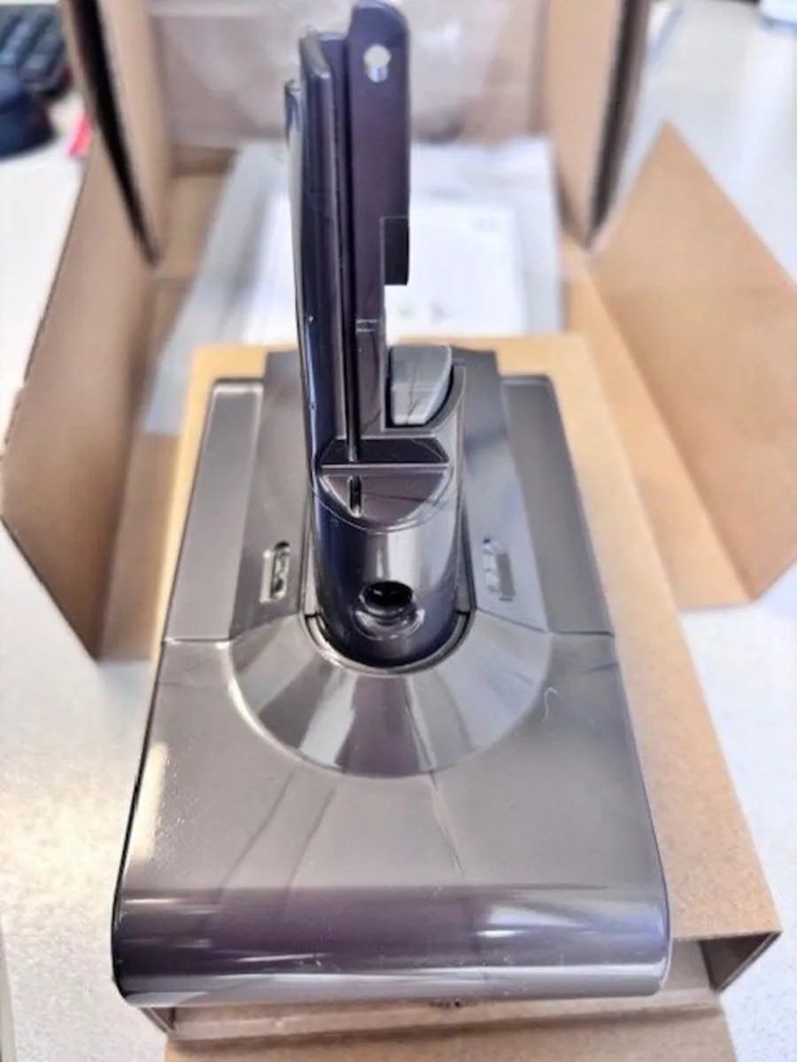 Dyson V6 Battery - Image 1