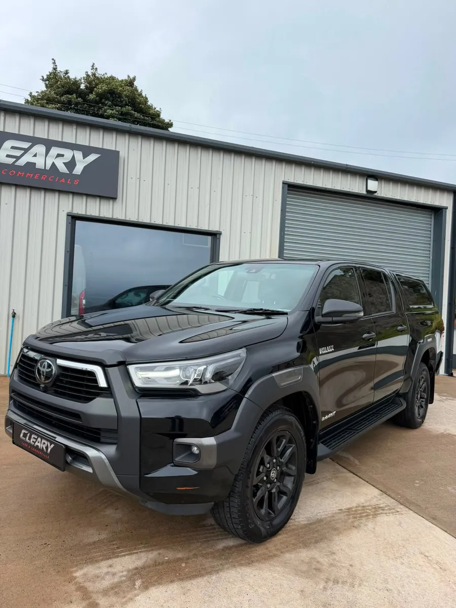 2022 (July) Toyota Hi-Lux 2.8 Invincible X Auto - Image 1