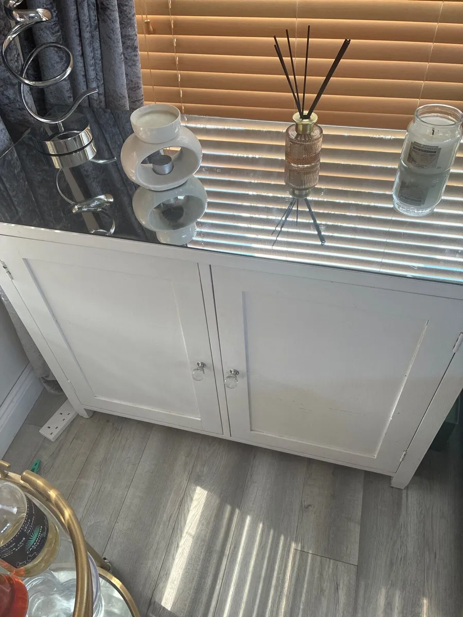 White Sideboard with mirror top - Image 3