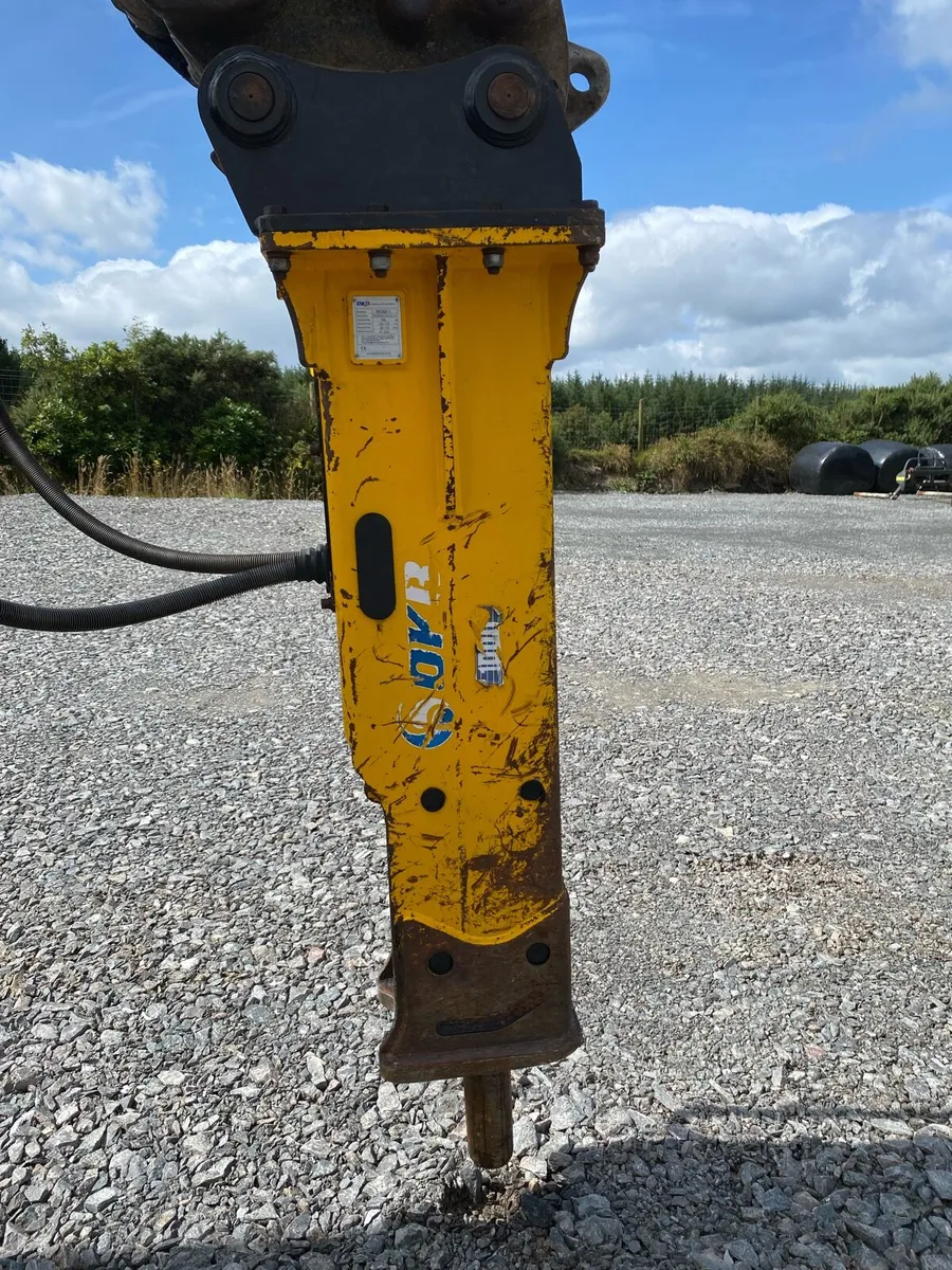 13 Ton Hammer &Bucket - Image 3