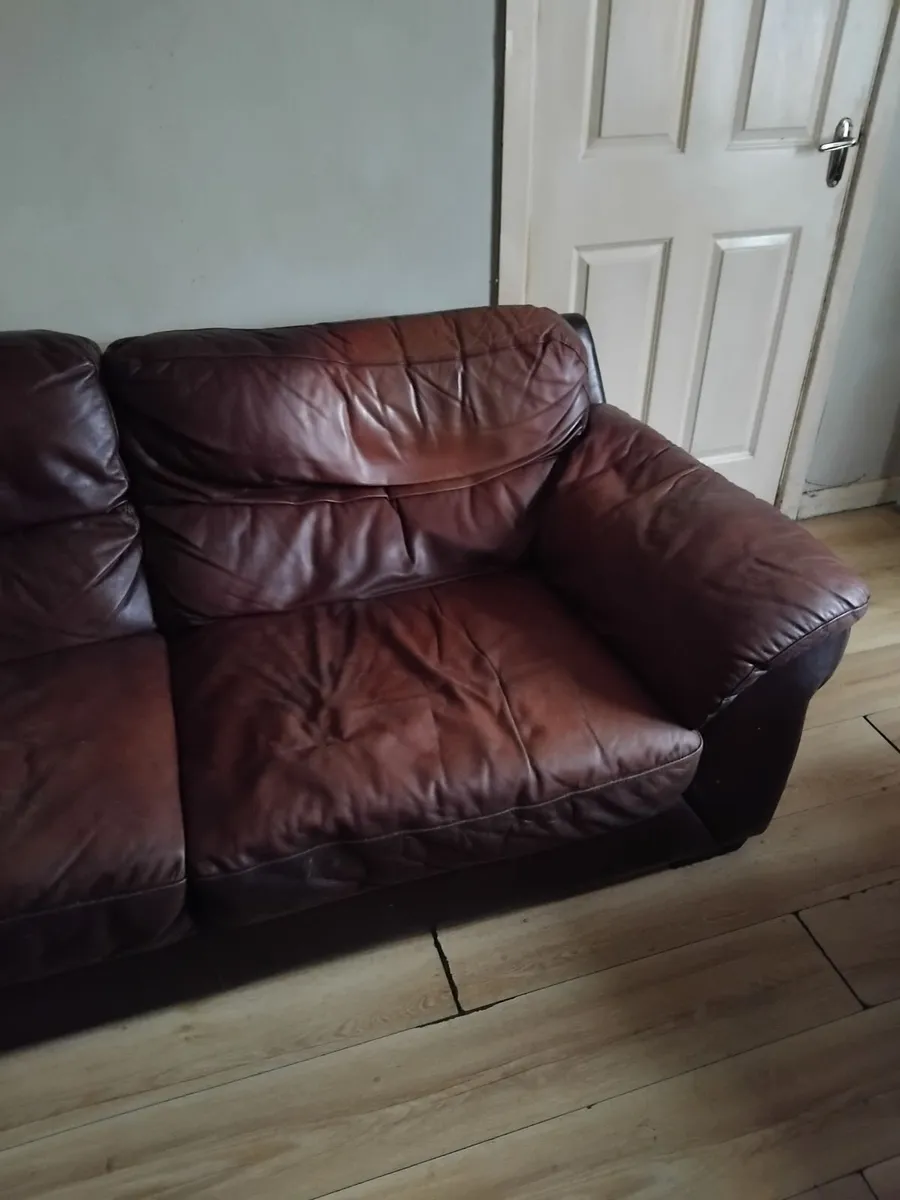 Couch .brown and tan..in good condition. - Image 3