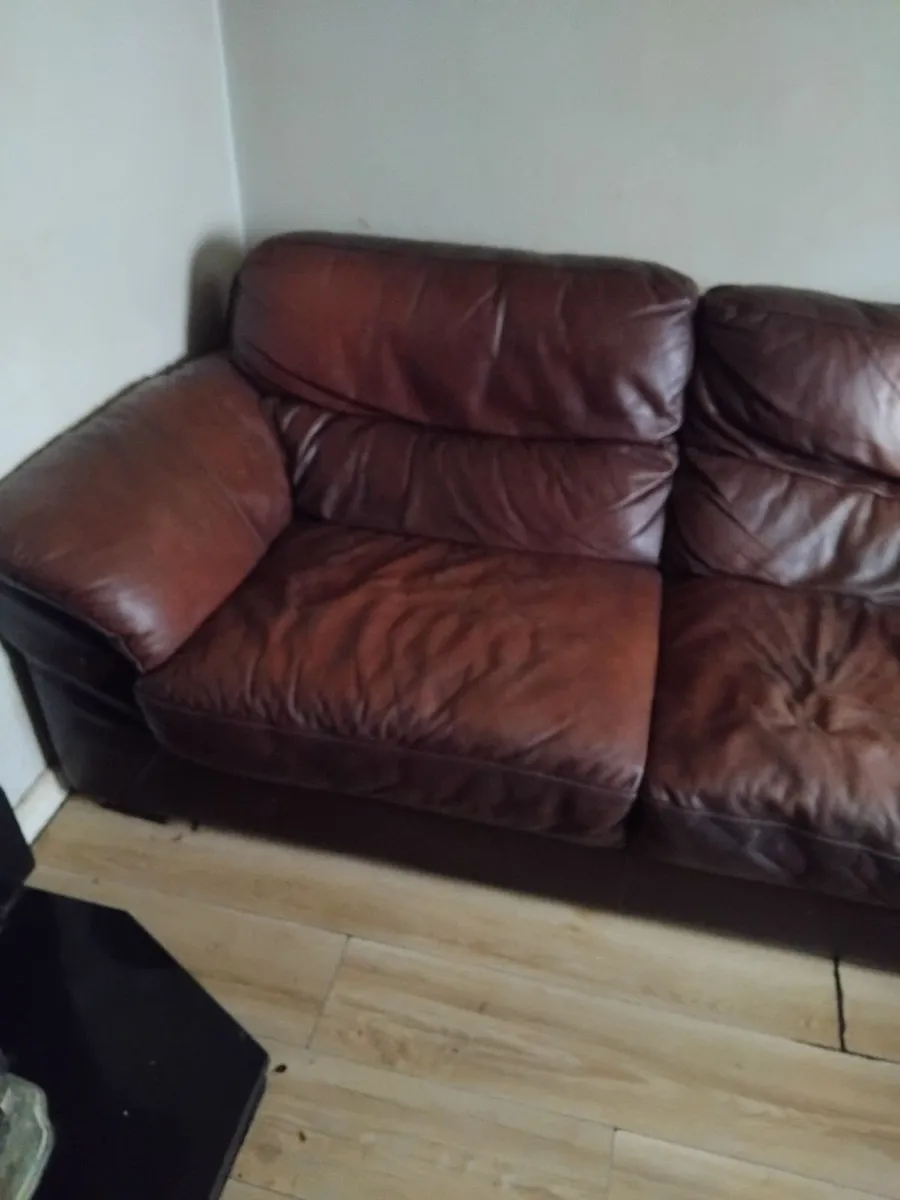 Couch .brown and tan..in good condition. - Image 4