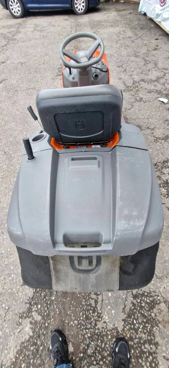 Husqvarna TC138 RIDEN MOWER - Image 4