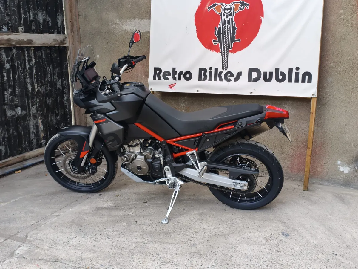 2025 Aprilia Tuareg 660 - Image 3