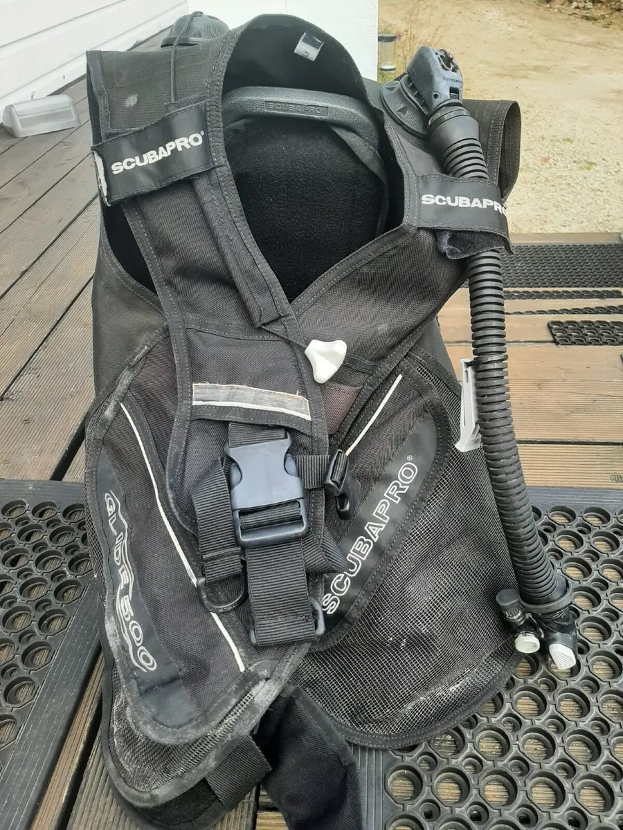 Scuba Diving Gear - Image 2