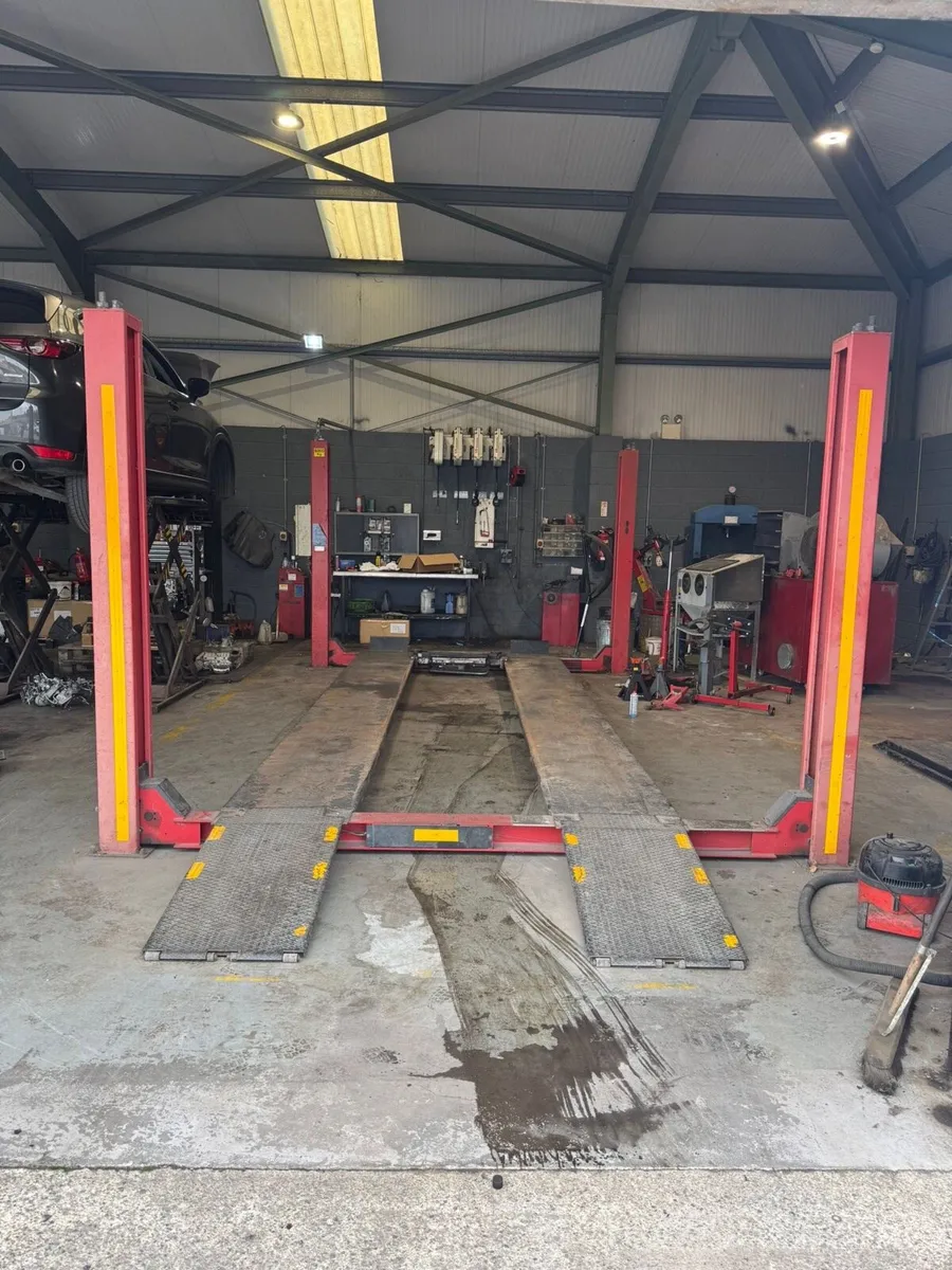Werther Four post lift 6000kg - Image 1