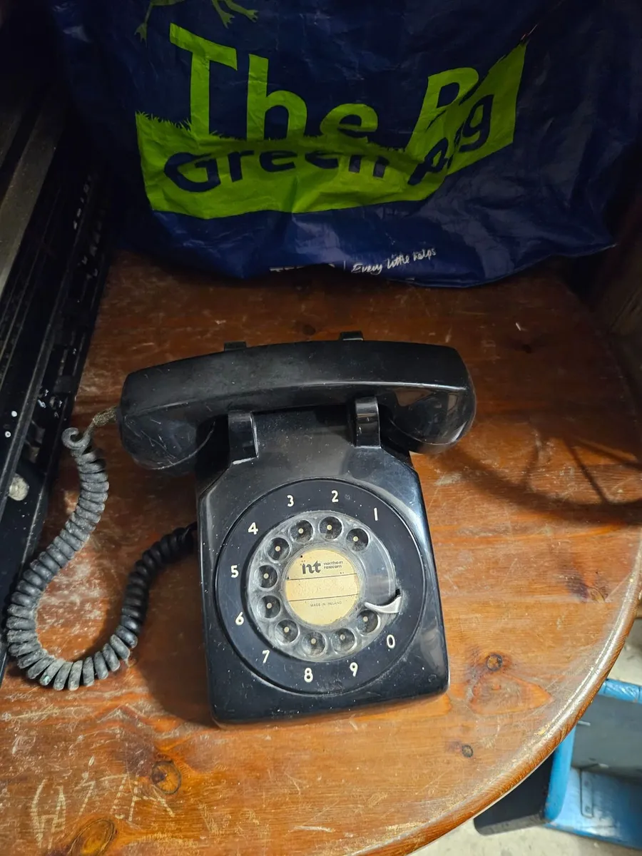 Vintage Black Phone - Image 1