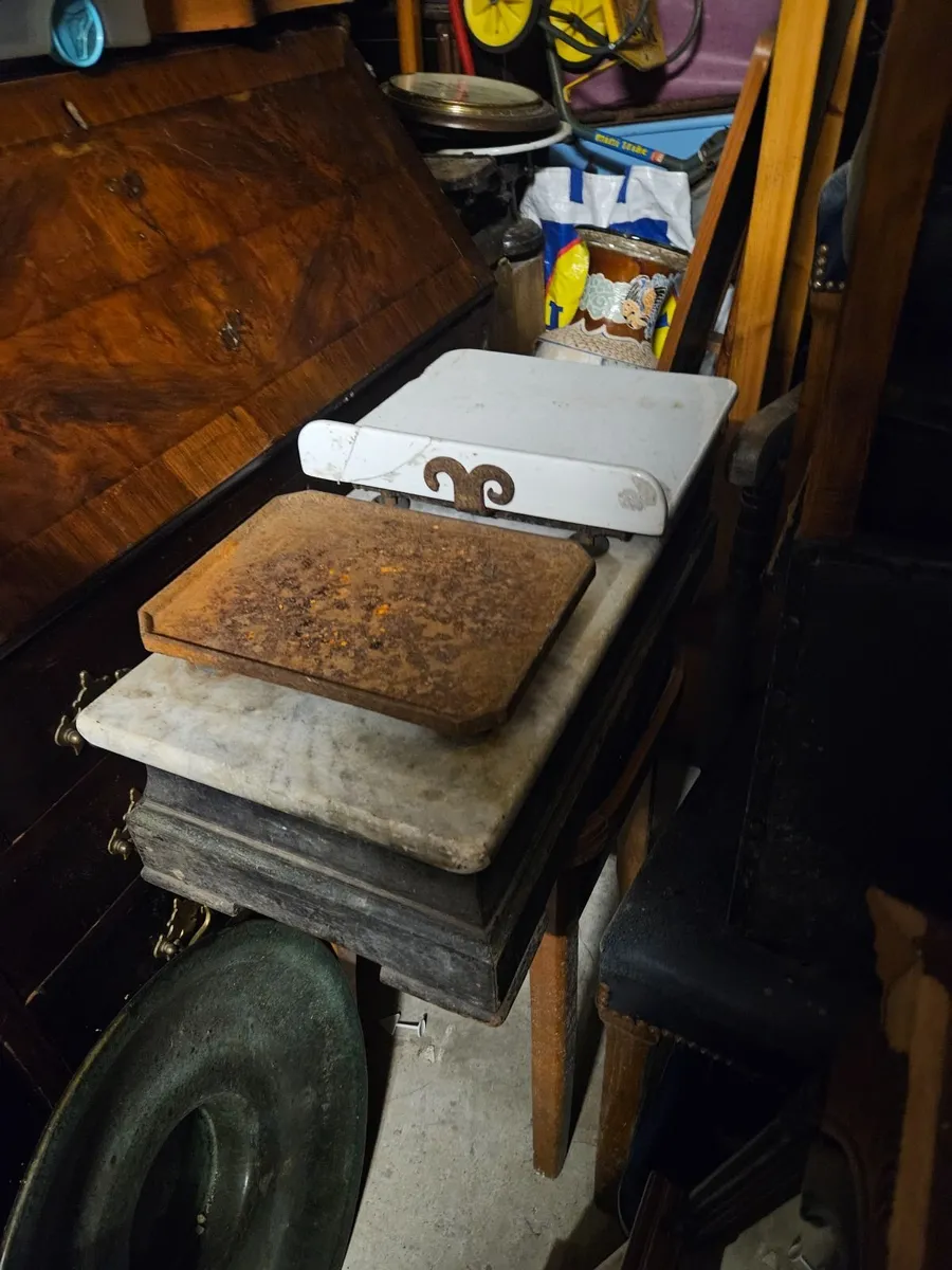 Vintage Antique Shop Weighing Scales - Image 1