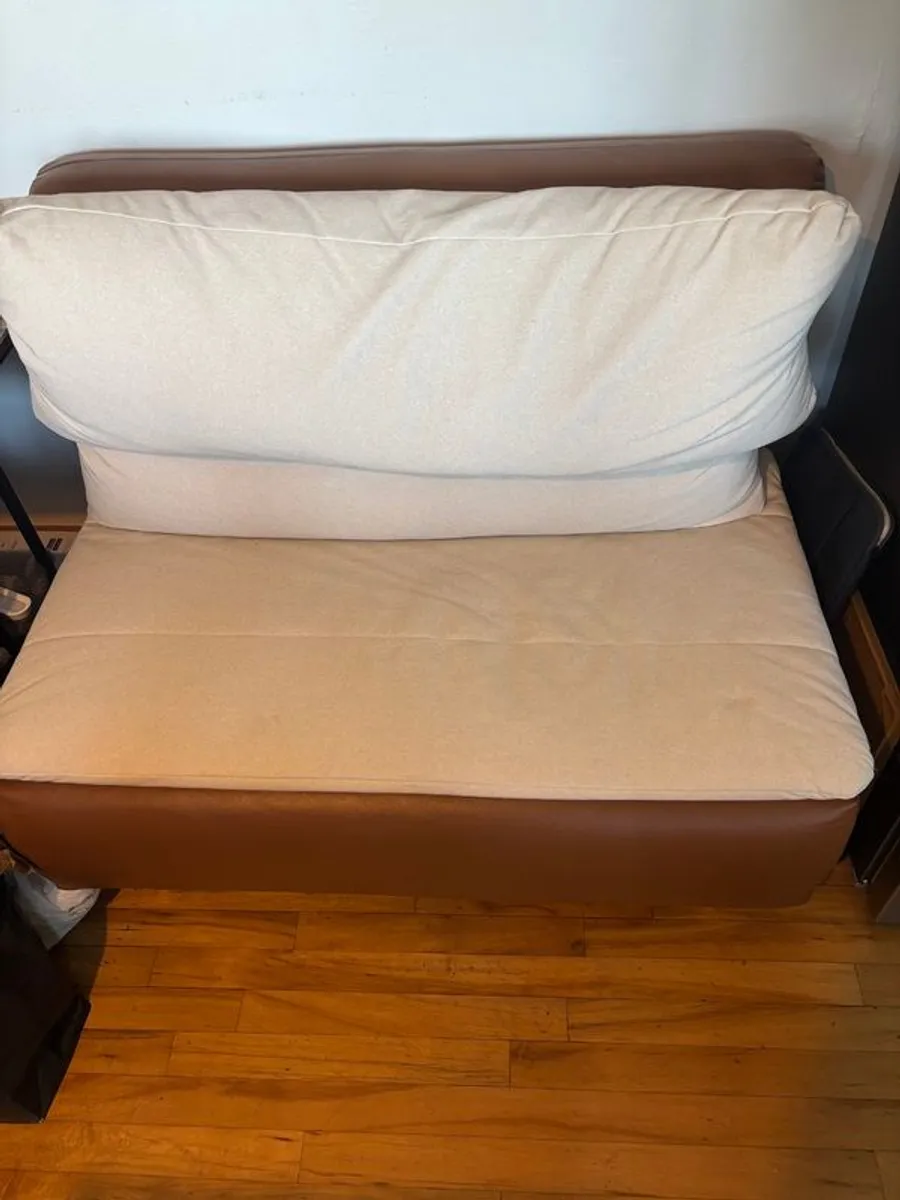 1 Seater Sofa Bed (Pair) - Image 1