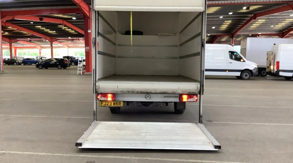 2023 Mercedes-Benz Sprinter Luton Box Van - Image 2
