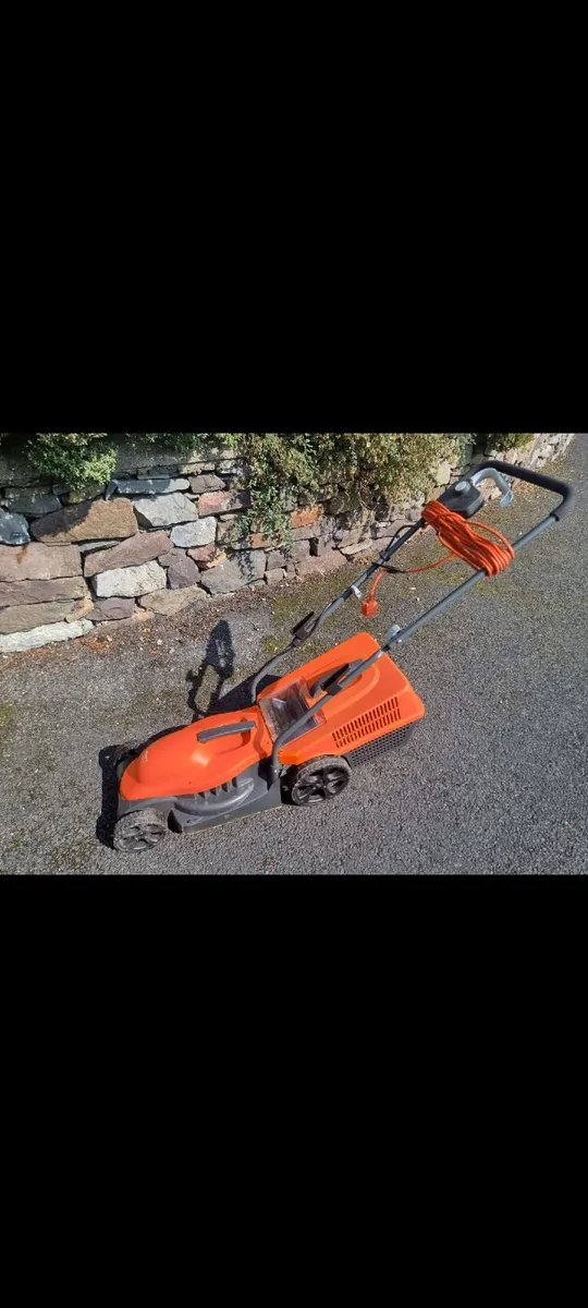 (E) Lawnmower, Electric, Flymo. - Image 1