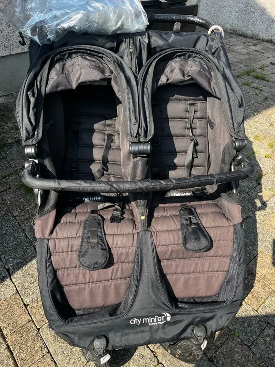 Baby Jogger city mini double buggy - Image 1