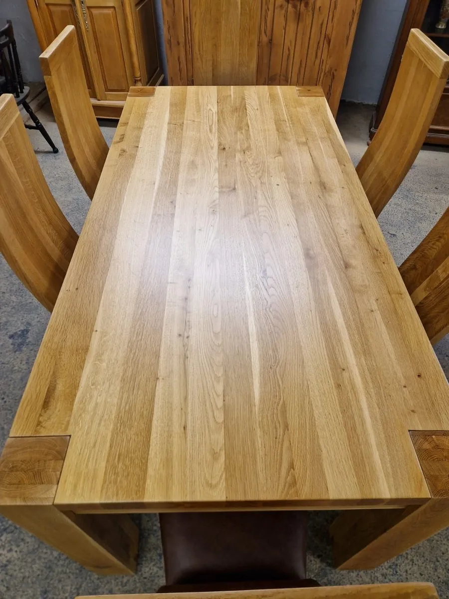6ft×3ft oak table, 6 oak chairs - Image 3