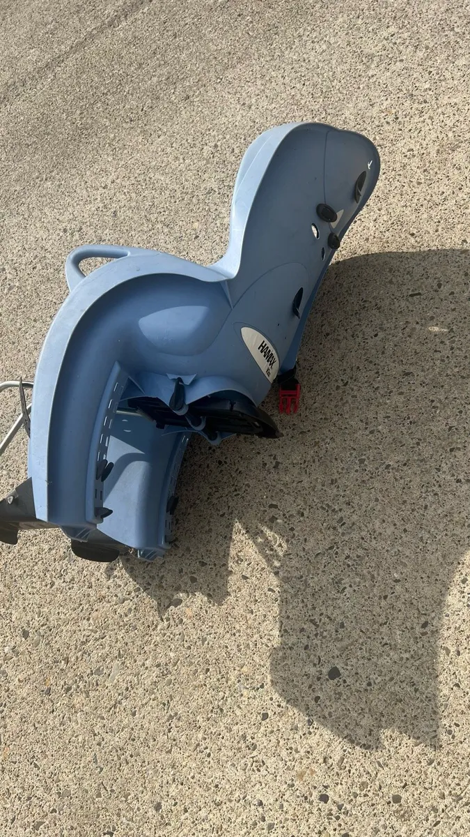 Child bike seat - Image 1