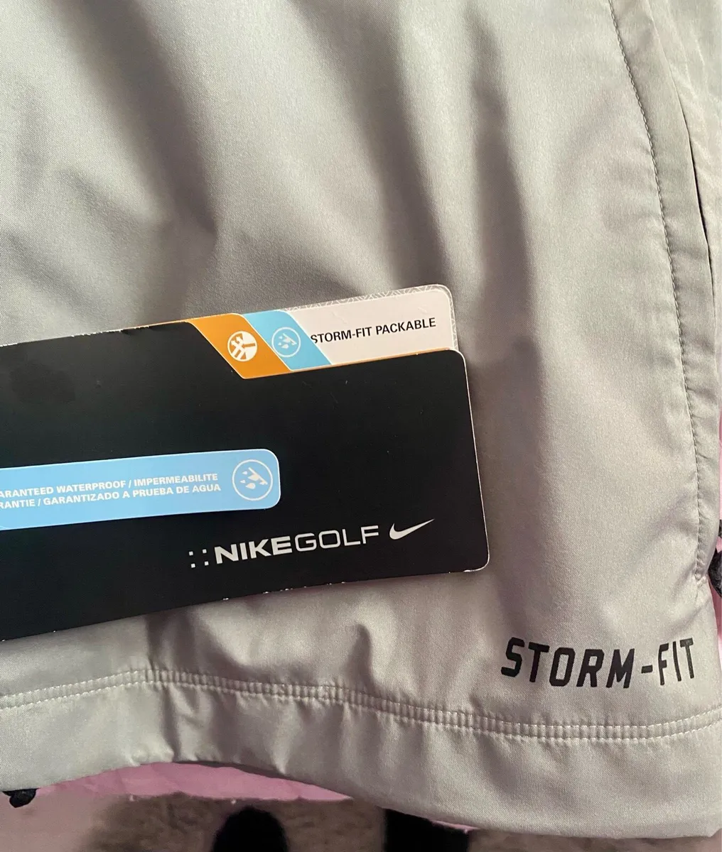 Men's NikeGolf Stormfit Rain Suit brand new - Image 4