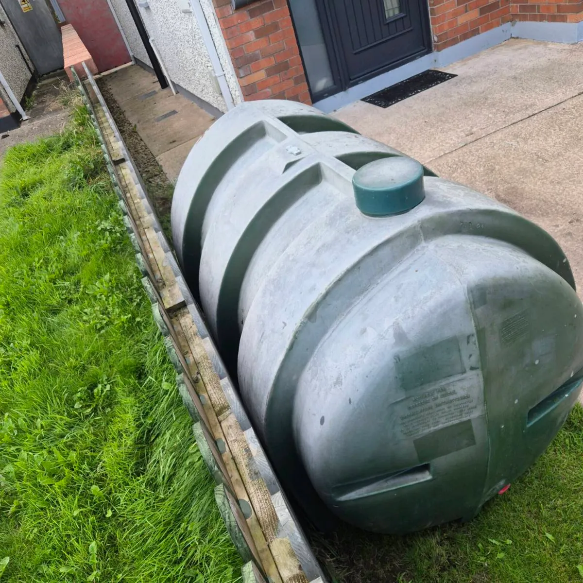 Oil tank - Image 2