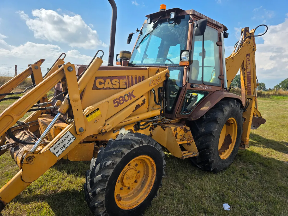 Case 580 or Jcb3cx - Image 2