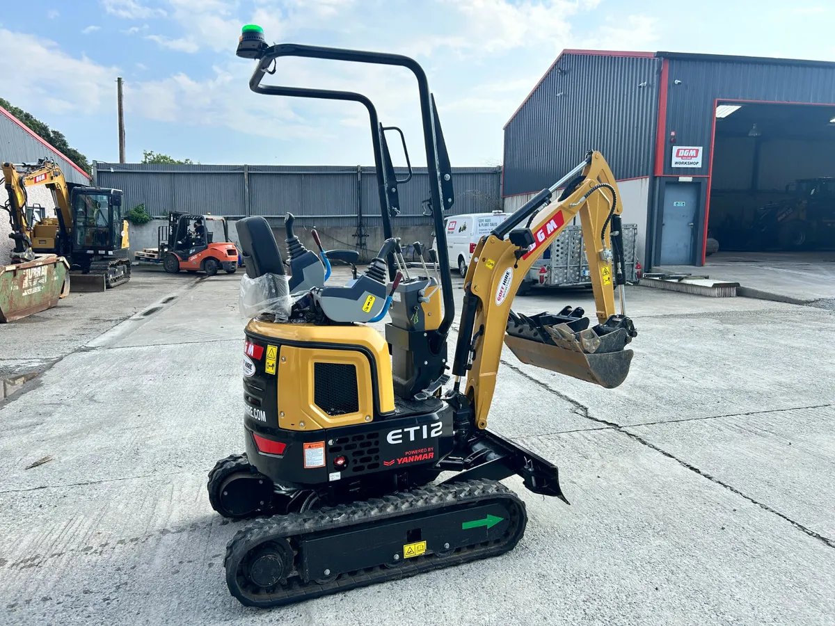 Ex hire 1.2 ton DGM - Image 3
