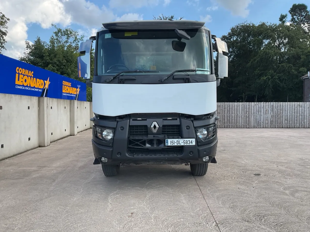 2015 RENAULT C430 8x4 Hookloader - Image 2