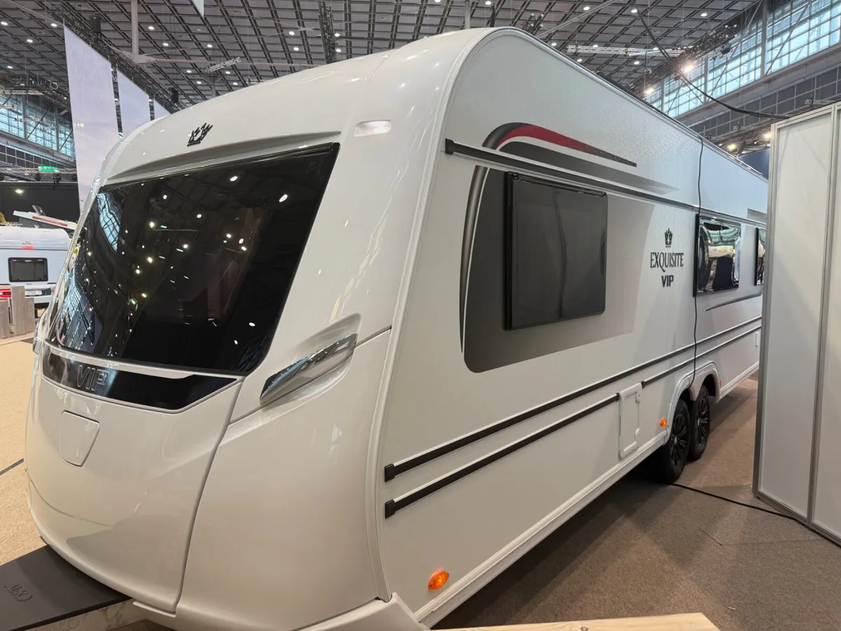 NEW 2027 LMC 655 VIP EXQUISITE 5/6 BERTH CARAVAN - Image 3