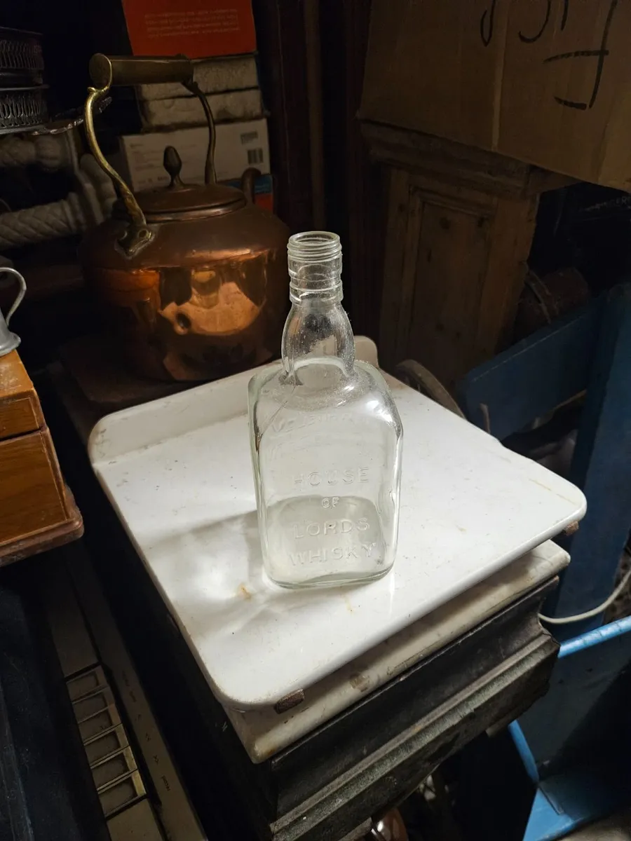 House of Lord Scotch Whisky Bottle - Image 3