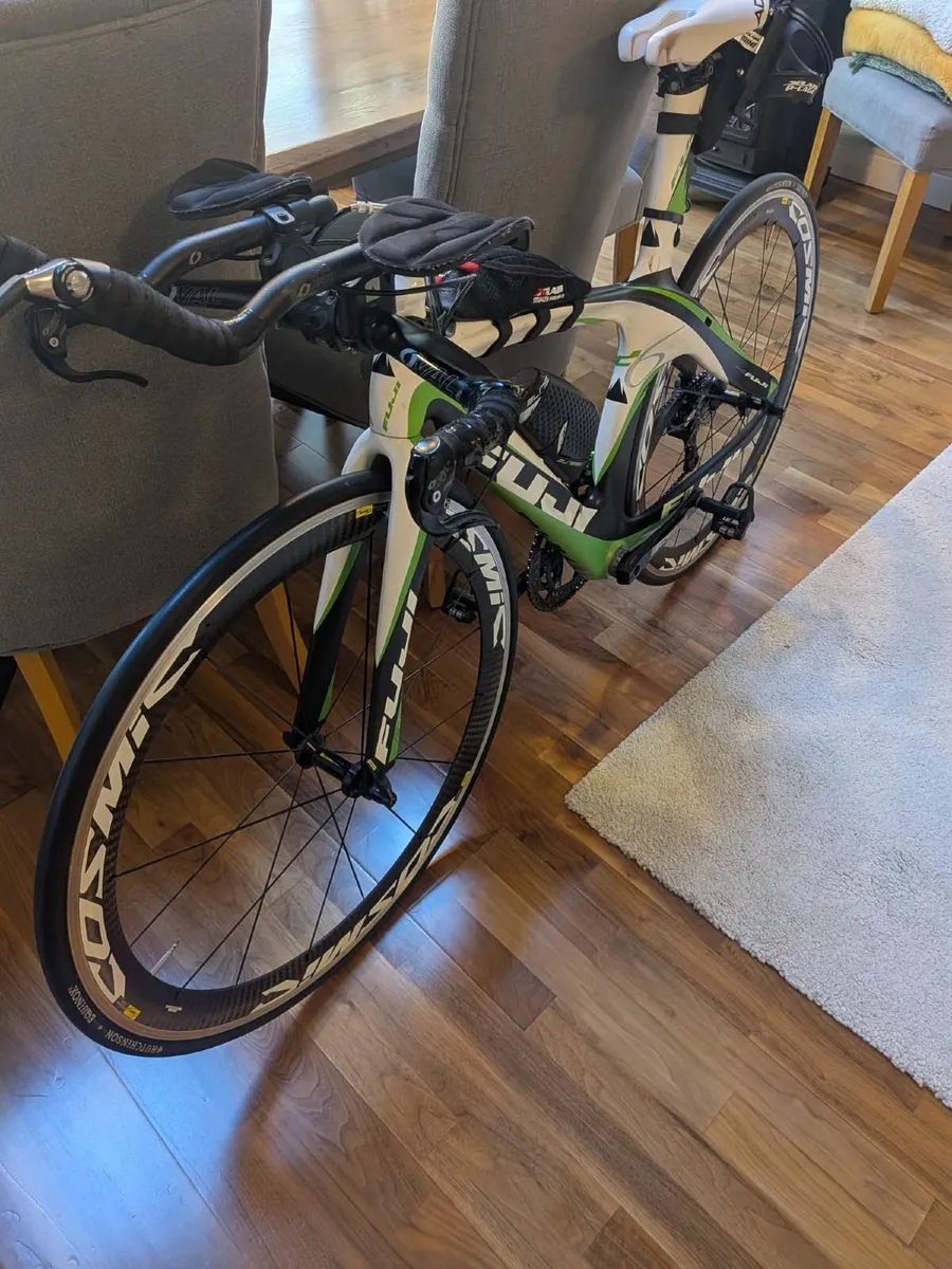 Fuji D6 TT Bike & Extra Wheelset - Image 2