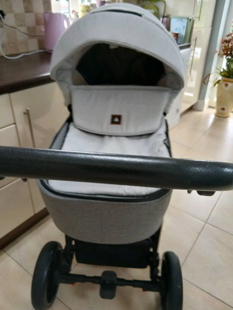 BABYS PRAM LIKE NEW - Image 1