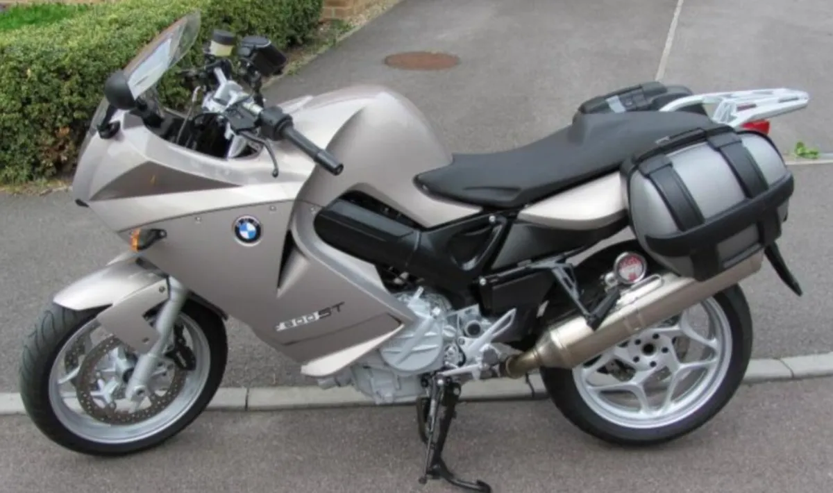 BMW F800ST - Image 1