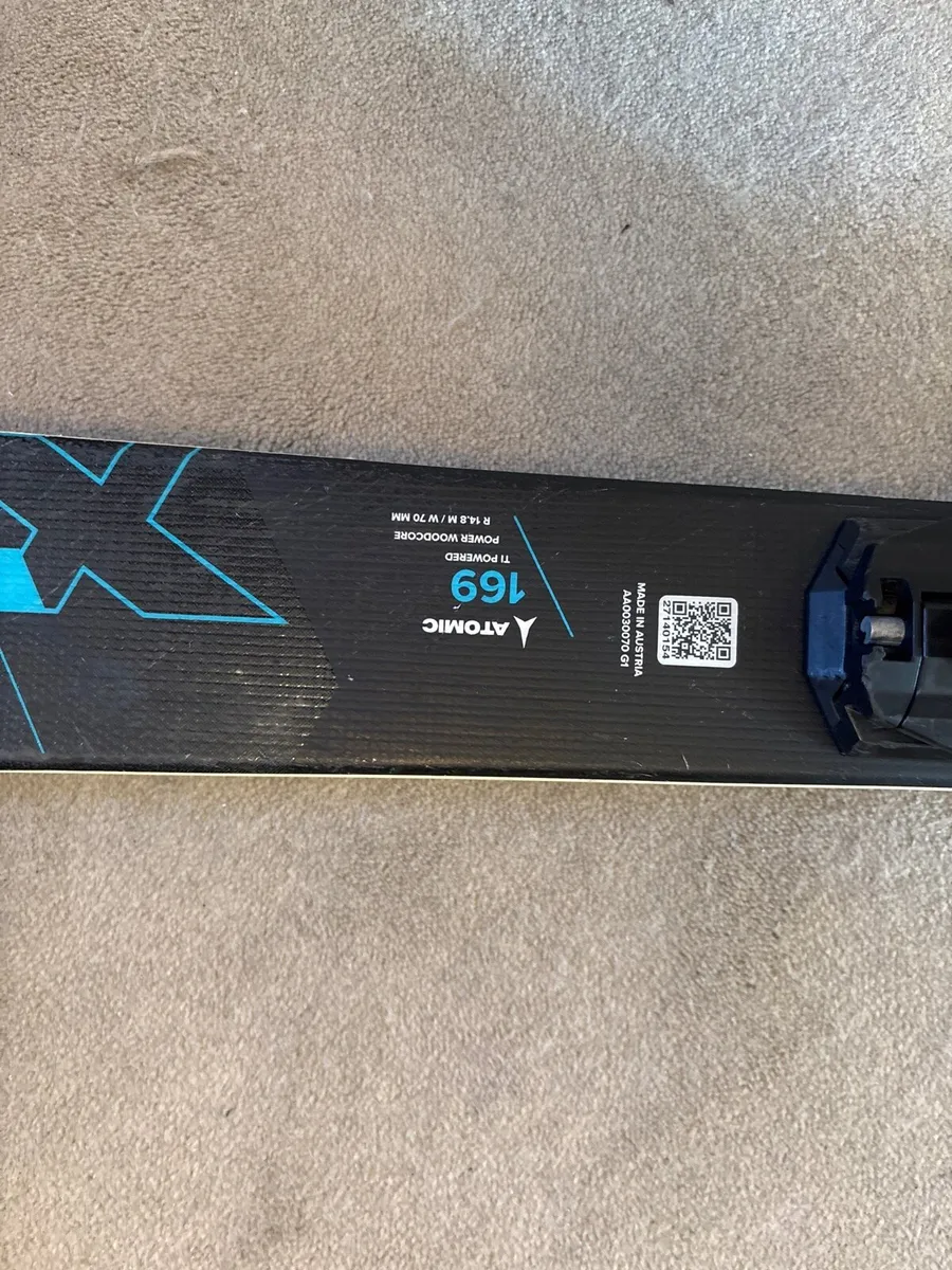 Atomic redster x7 skis with bindings - Image 3