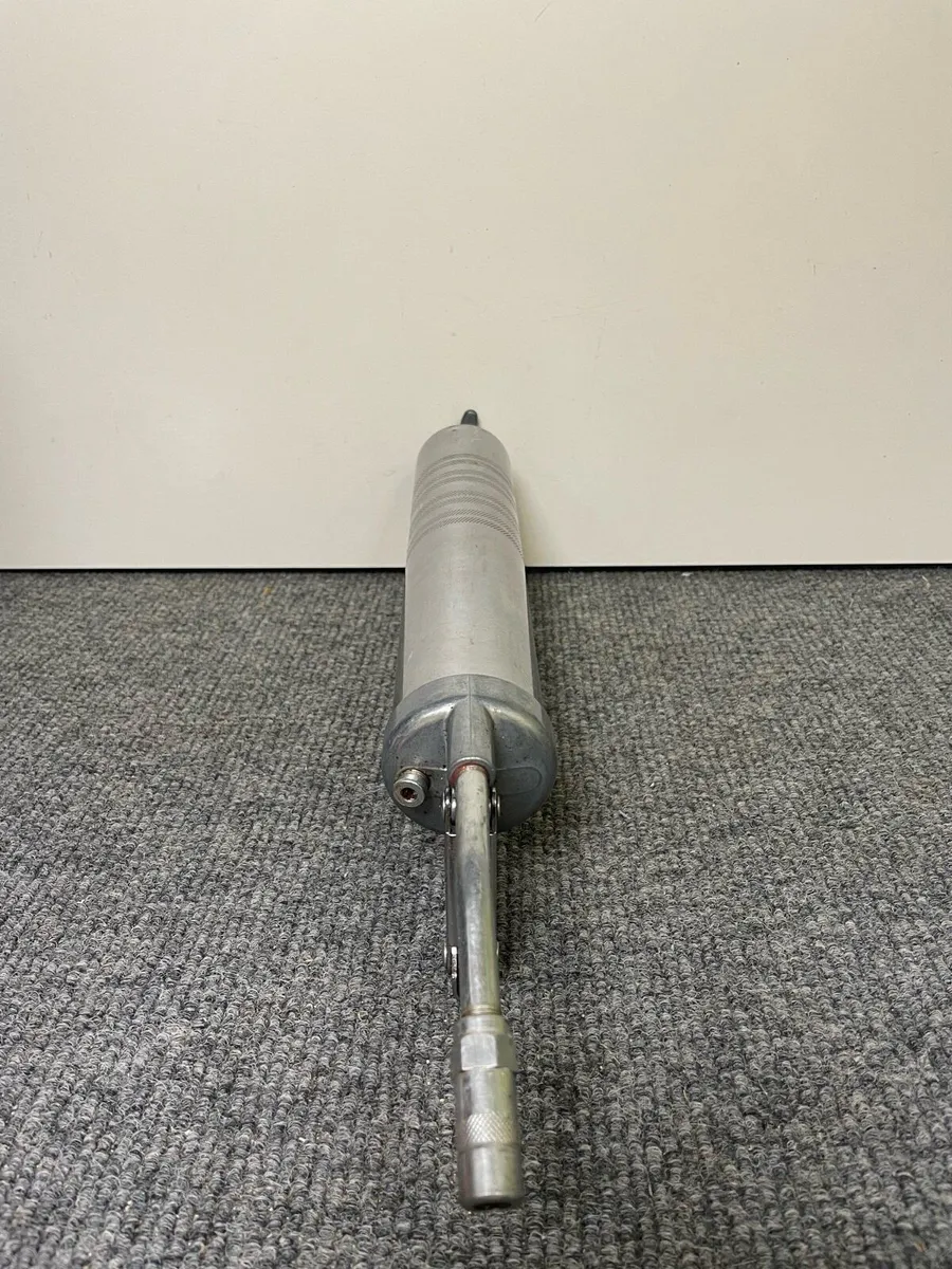 Metal Grease Gun - Image 3