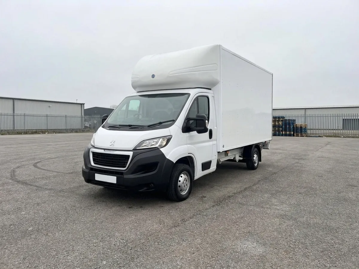 2023 Peugeot Boxer Luton Box Van - Image 1