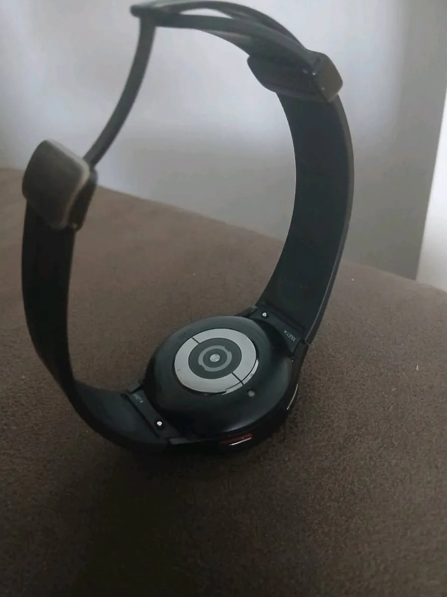 Samsung Galaxy pro 5 watch - Image 3