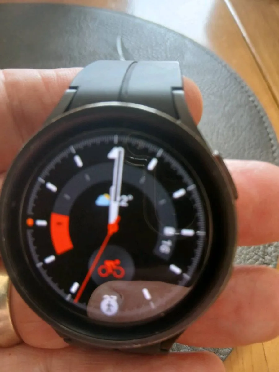 Samsung Galaxy pro 5 watch - Image 1